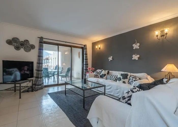 Atico Roger De Flor דירה